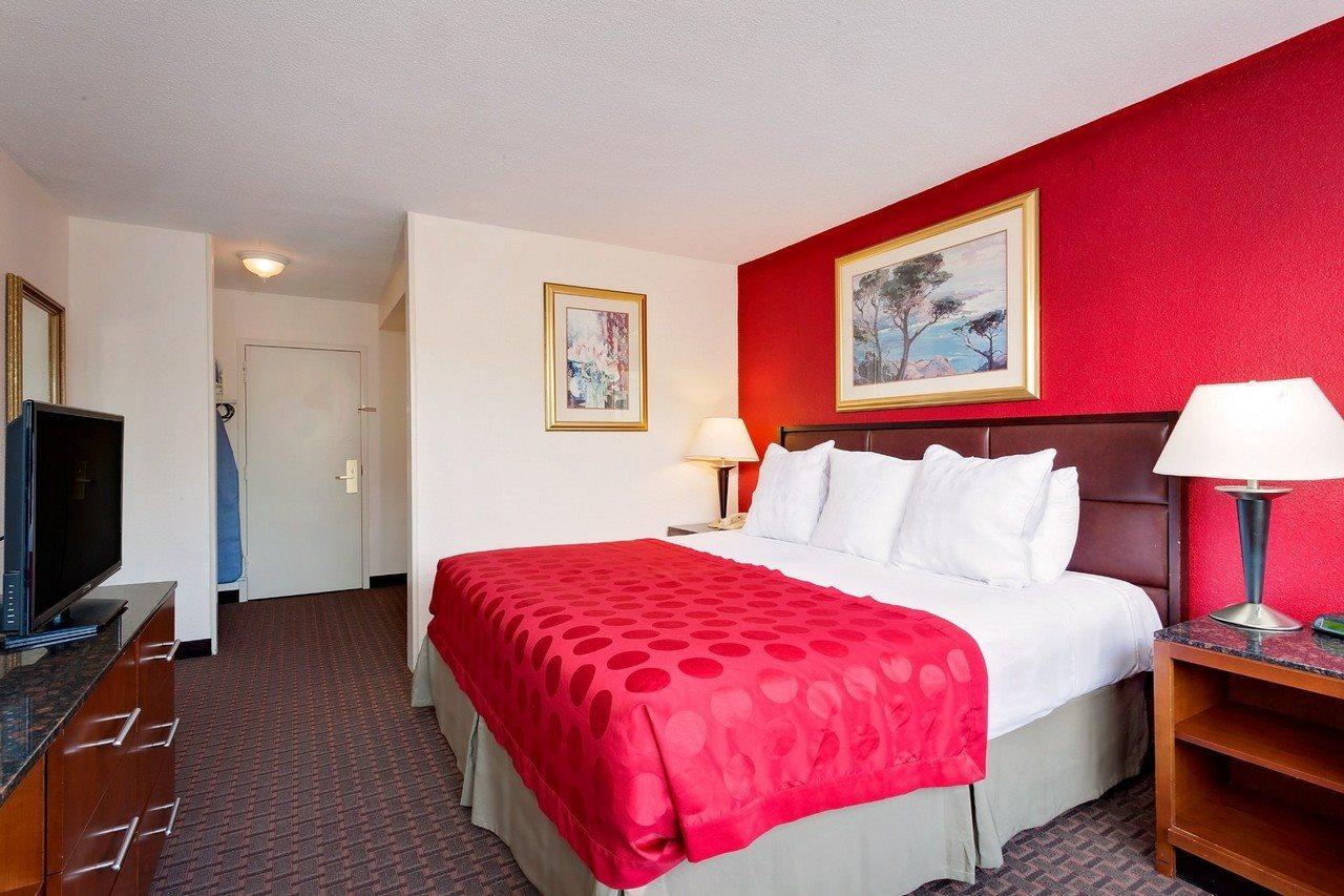 Ramada By Wyndham Fishkill Hotel Exterior photo