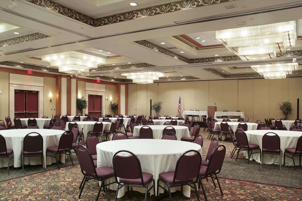 Ramada By Wyndham Fishkill Hotel Facilities photo